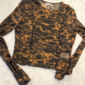 Top a bit see through, perfect to go out, worned once only. Great condition